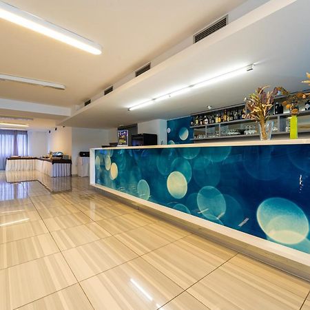 Hotel Ali Baba Humenné Екстериор снимка