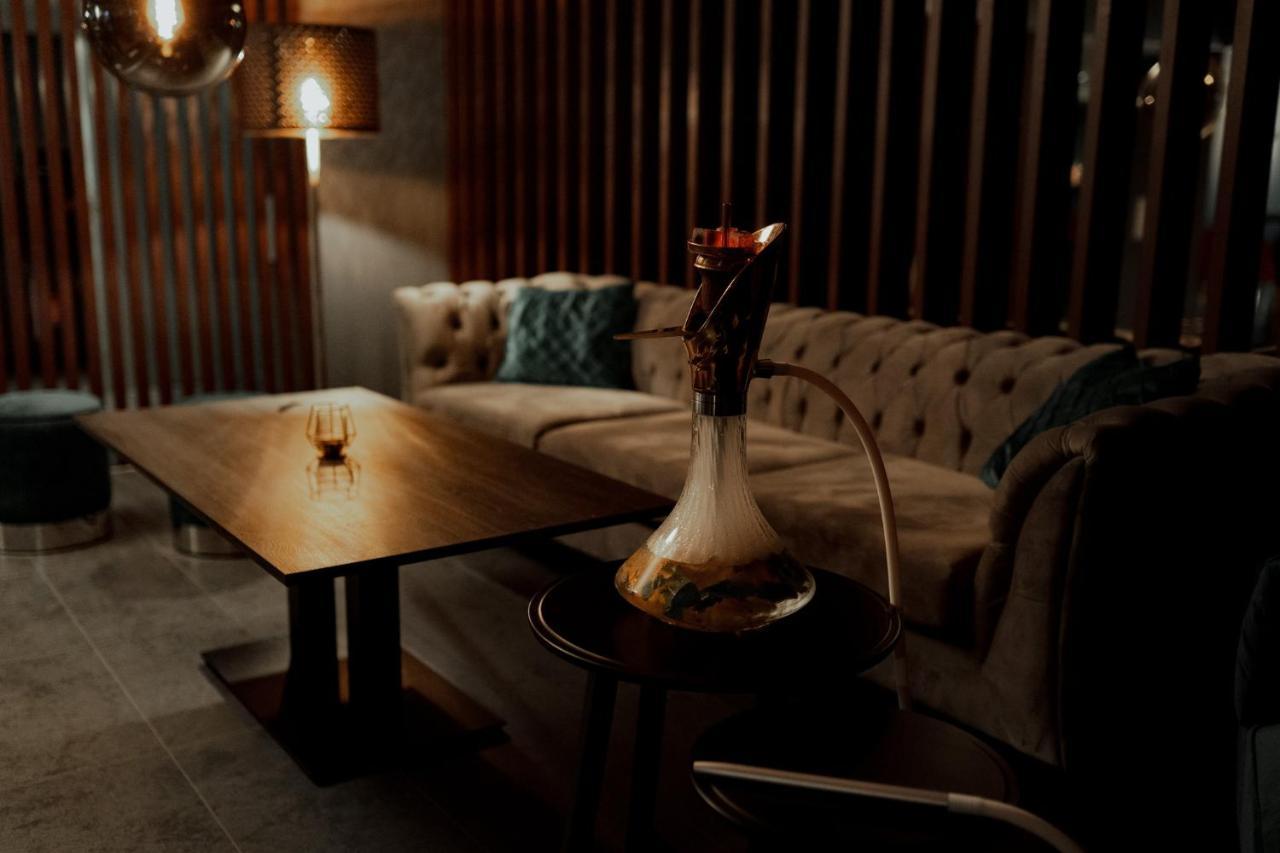 Hotel Ali Baba Humenné Екстериор снимка