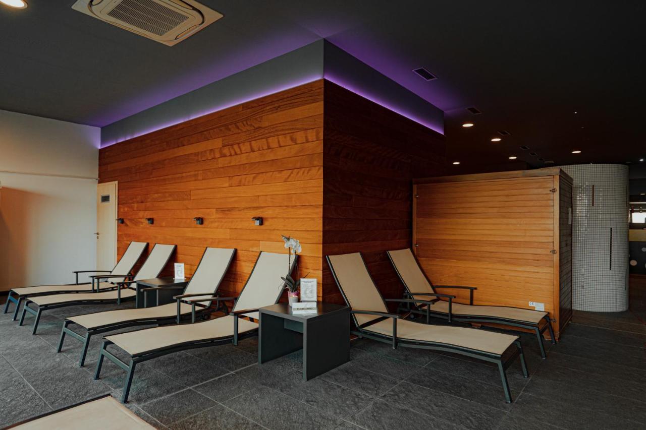 Hotel Ali Baba Humenné Екстериор снимка